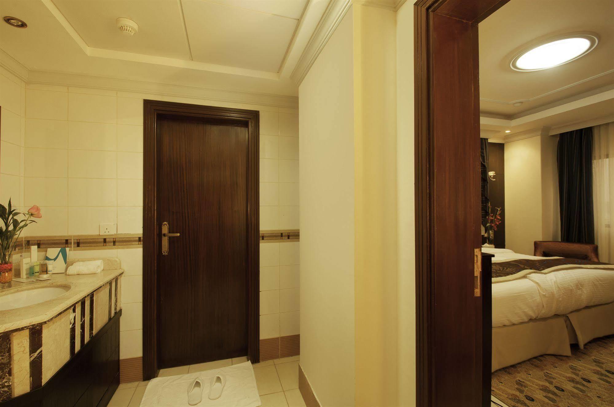 Platinum Abraj Al Ehsan Hotel Mecca Exterior photo