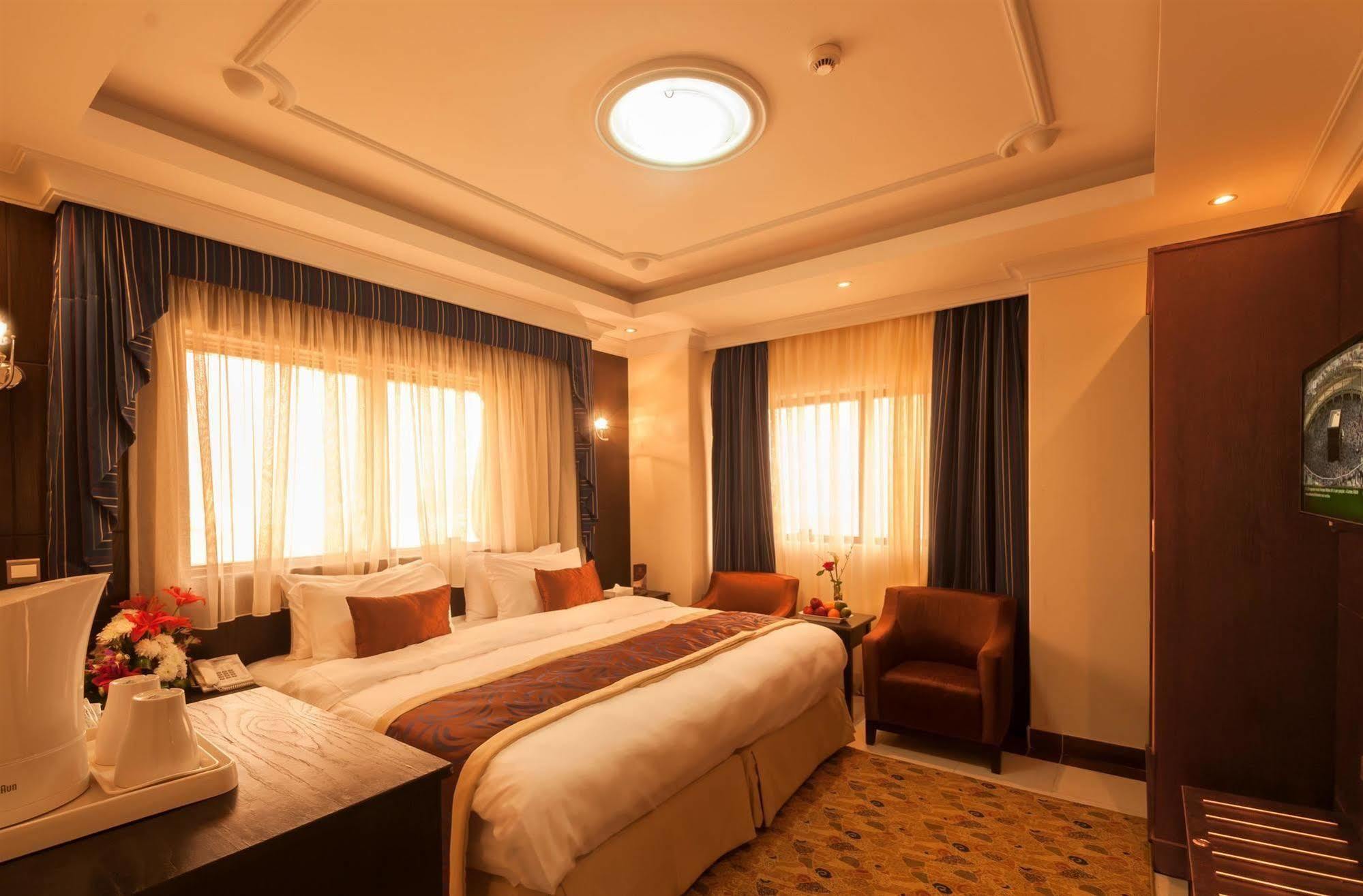 Platinum Abraj Al Ehsan Hotel Mecca Exterior photo
